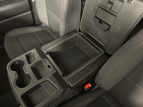 Certified 2025 Chevrolet Silverado 1500 Custom AWD/4WD image 28
