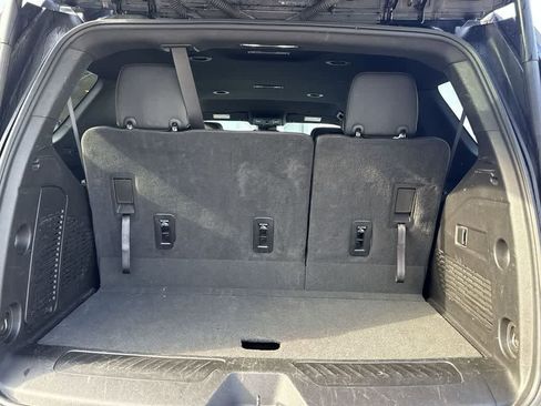 Used 2024 GMC Yukon SLT image 23