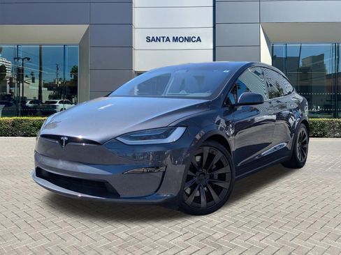 Used 2023 Tesla Model X image 1