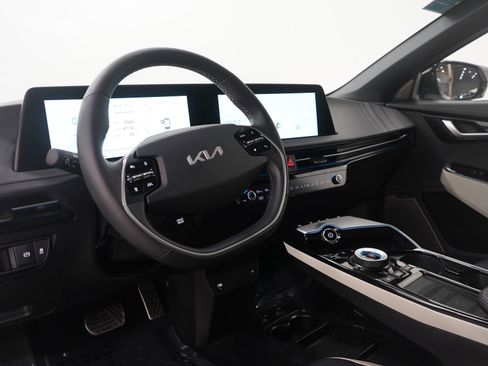 Used 2024 Kia EV6 GT-Line image 25