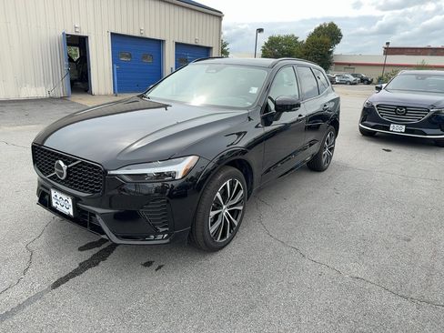 Certified 2024 Volvo XC60 B5 Plus w/ Protection Package Premier AWD/4WD image 1