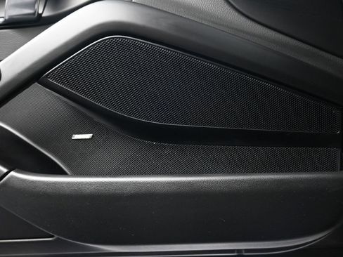 Used 2016 Porsche Cayman S image 15