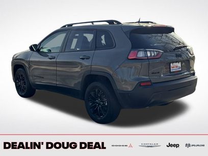 Used 2023 Jeep Cherokee Altitude Lux