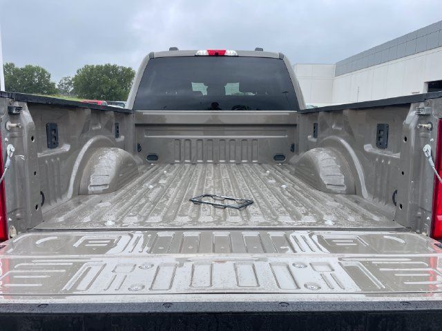 Used 2026 Ford F250 Lariat w/ FX4 Off-Road Package AWD/4WD image 32