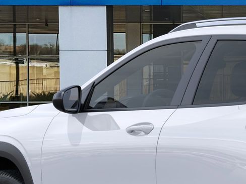 New 2026 Chevrolet Trax ACTIV w/ Sunroof Package FWD image 13