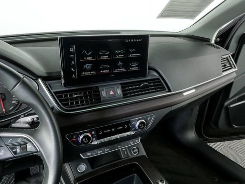 Used 2021 Audi Q5 2.0T Premium image 12