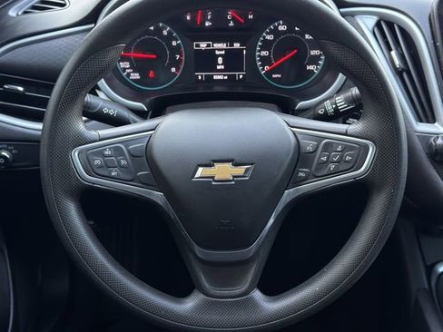 Used 2022 Chevrolet Malibu LT image 10
