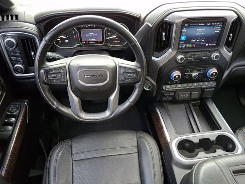 Used 2019 GMC Sierra 1500 Denali w/ Denali Ultimate Package image 12