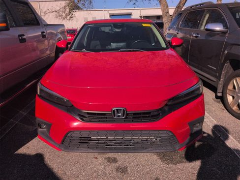 Used 2022 Honda Civic Touring image 4