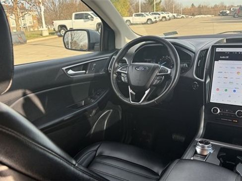 Used 2022 Ford Edge SEL image 15