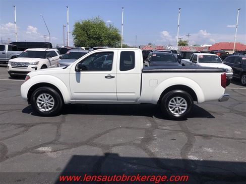 Used 2019 Nissan Frontier SV RWD image 5