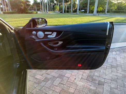 Used 2018 Mercedes-Benz E 400 E 400 Cabriolet 2D w/ Premium 2 Package image 29