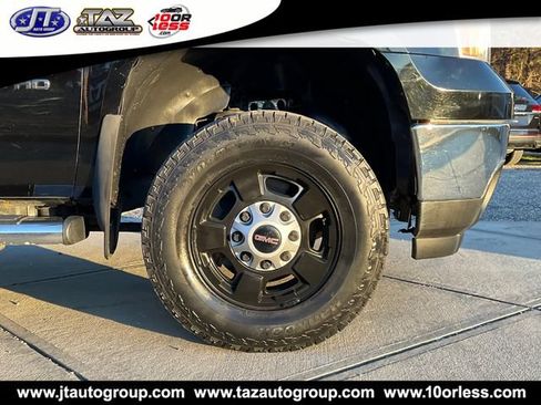 Used 2011 GMC Sierra 2500 SLE w/ SLE Preferred Package AWD/4WD image 8
