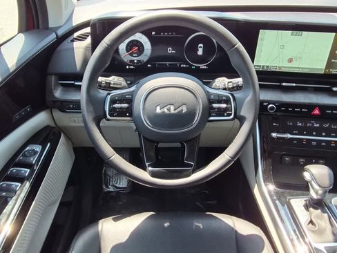 Used 2024 Kia Carnival SX FWD image 9