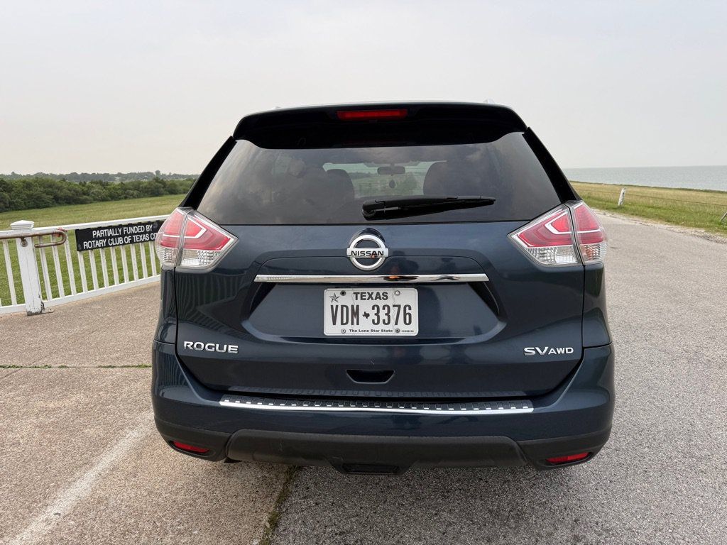 Used 2015 Nissan Rogue SV AWD/4WD image 6