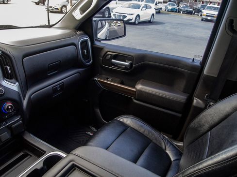 Used 2021 Chevrolet Silverado 1500 LT Trail Boss w/ Convenience Package II AWD/4WD image 14