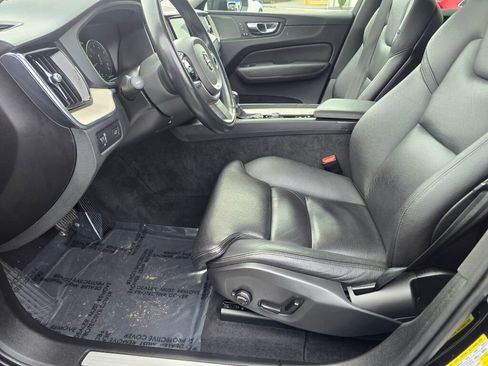 Used 2020 Volvo XC60 T5 Inscription w/ Protection Package Premier image 18