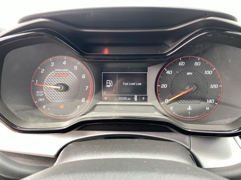 Used 2024 Chevrolet Trax RS w/ Driver Confidence Package FWD image 30
