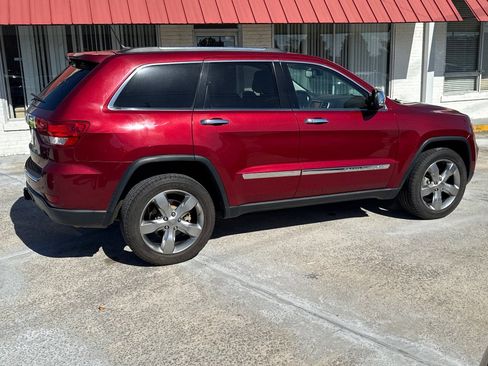 Used 2013 Jeep Grand Cherokee Overland w/ Trailer Tow Group image 8