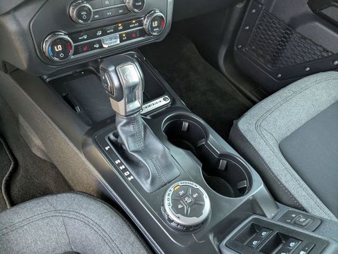 Used 2025 Ford Bronco Big Bend image 22