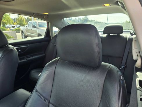 Used 2015 Nissan Altima 2.5 SL w/ Technology Package image 22