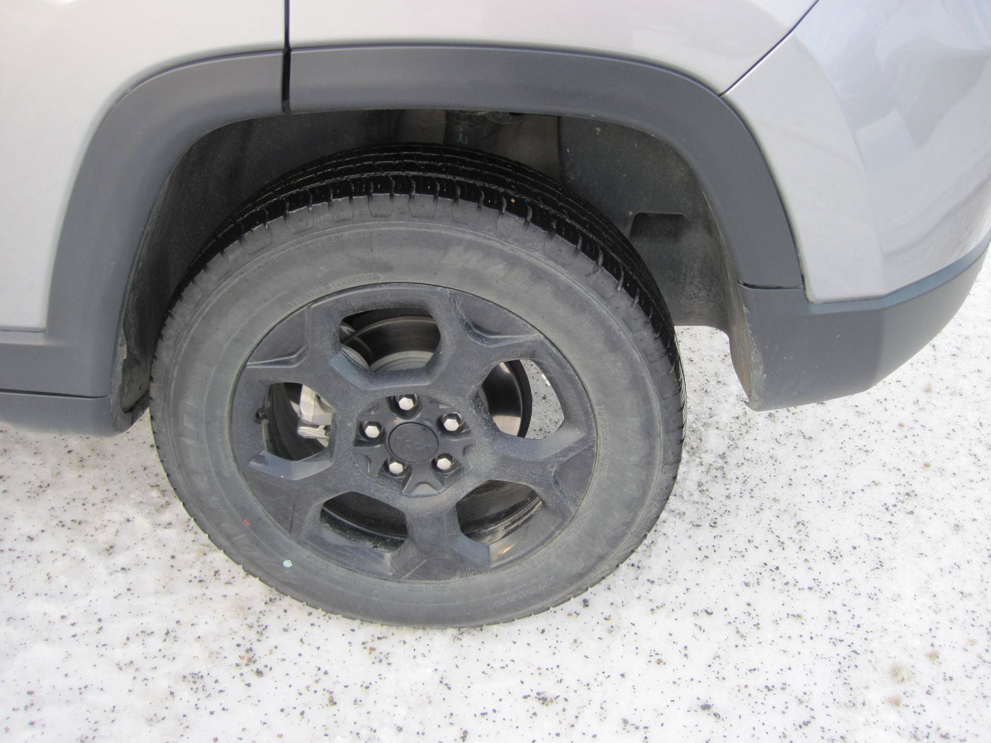 Used 2023 Jeep Compass Trailhawk AWD/4WD image 7