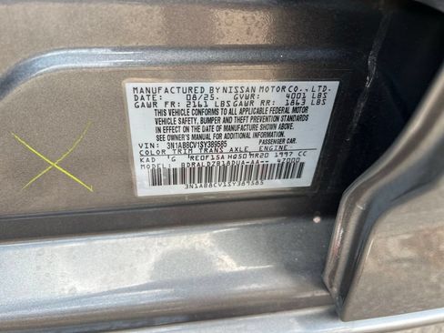 Used 2025 Nissan Sentra SV FWD image 16