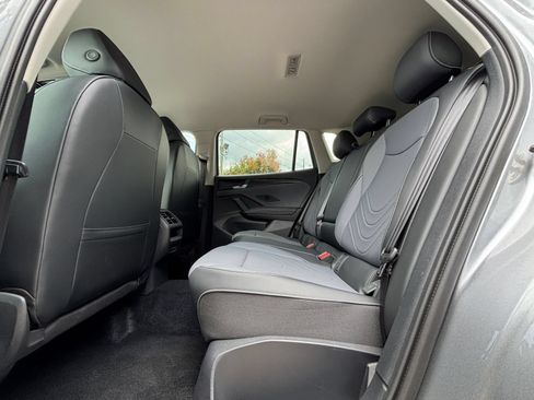 Used 2026 Volkswagen Tiguan SE AWD/4WD image 22