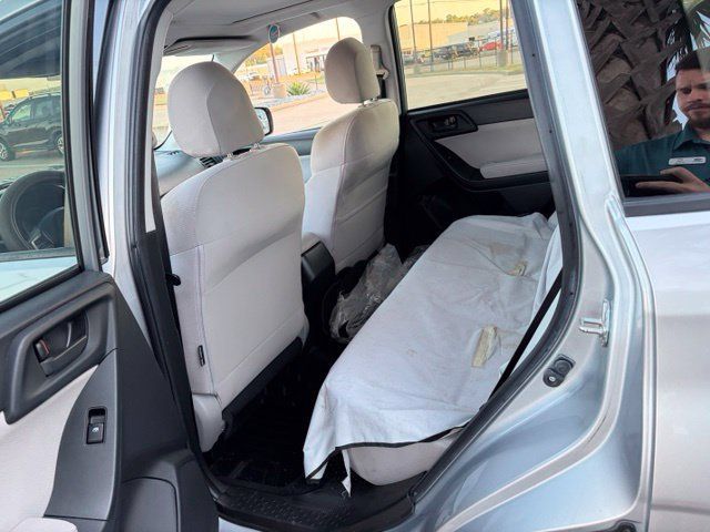 Used 2015 Subaru Forester 2.5i Premium w/ All-Weather Package AWD/4WD image 13