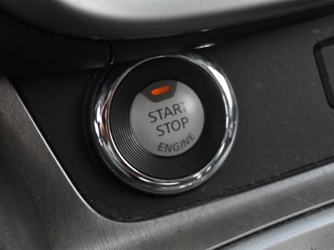 Used 2021 Nissan Murano SV image 15