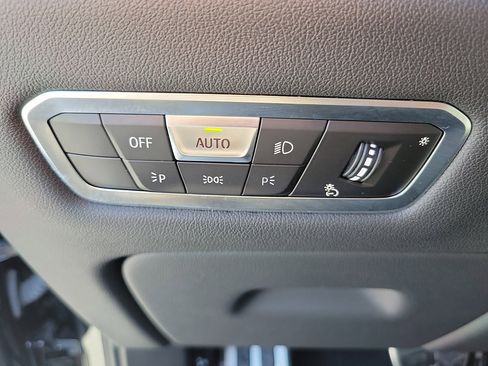 Used 2023 BMW X5 xDrive40i w/ M Sport Package AWD/4WD image 24