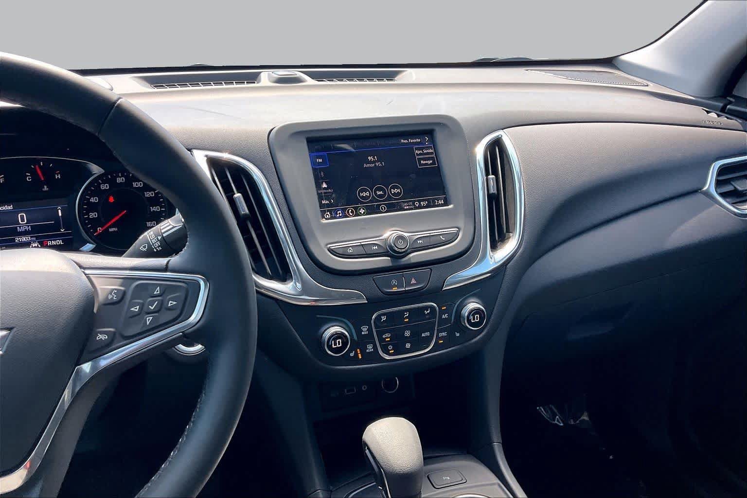Used 2024 Chevrolet Equinox LT FWD image 7