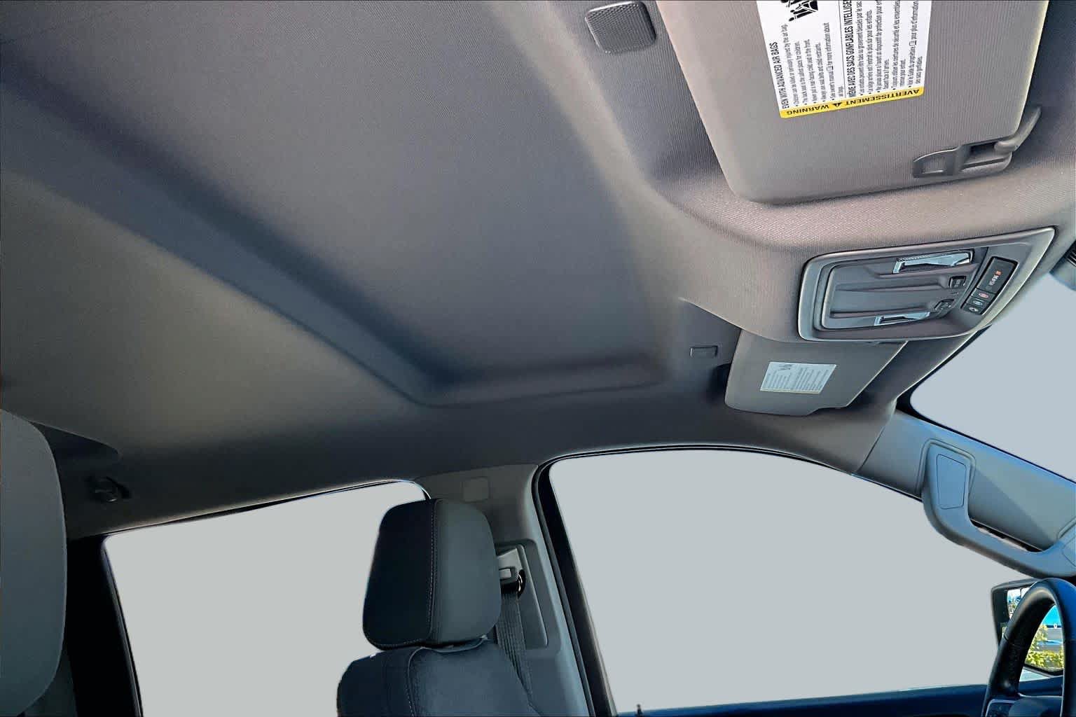 Used 2022 Chevrolet Silverado 1500 RST RWD image 13