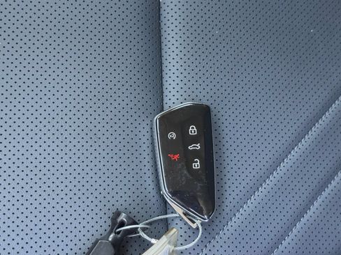 Used 2026 Volkswagen Tiguan SE FWD image 27