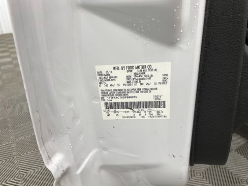 Used 2013 Ford F150 XLT w/ XLT Chrome Pkg image 32