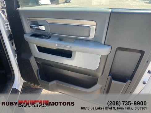 Used 2017 RAM 5500 Tradesman w/ Power & Remote Entry Group image 24