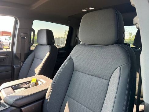 Used 2024 Chevrolet Silverado 1500 LT AWD/4WD image 13