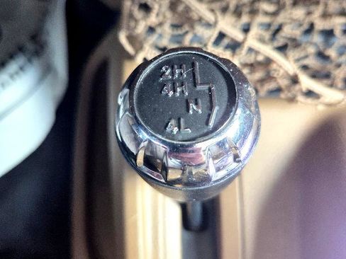 Used 2013 Jeep Wrangler Unlimited Sahara w/ Dual Top Group image 25