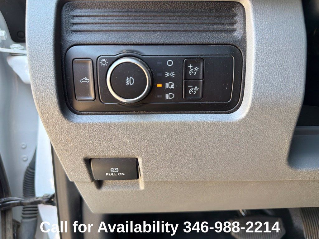 Used 2025 Ford F250 XLT AWD/4WD image 14