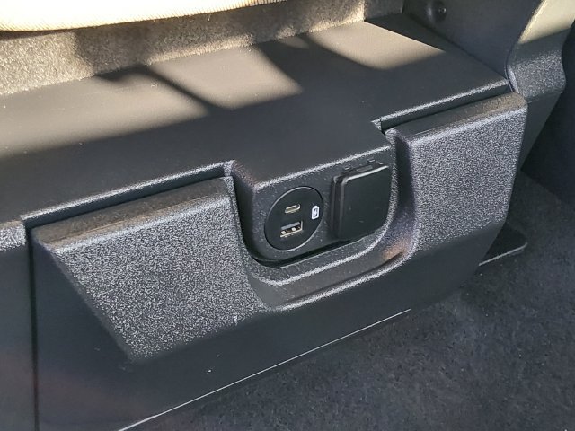 Used 2023 Ford F150 XLT AWD/4WD image 13