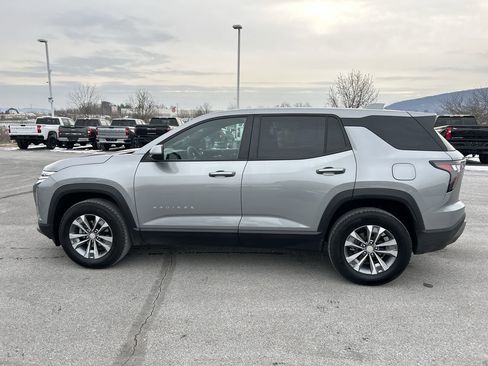Used 2025 Chevrolet Equinox LT image 4