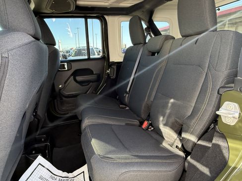Used 2024 Jeep Wrangler Sport S image 13