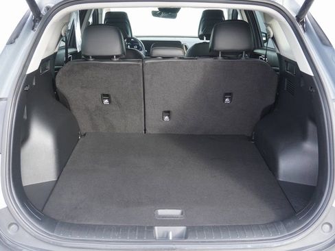 Used 2025 Kia Sportage EX w/ Premium Package image 9