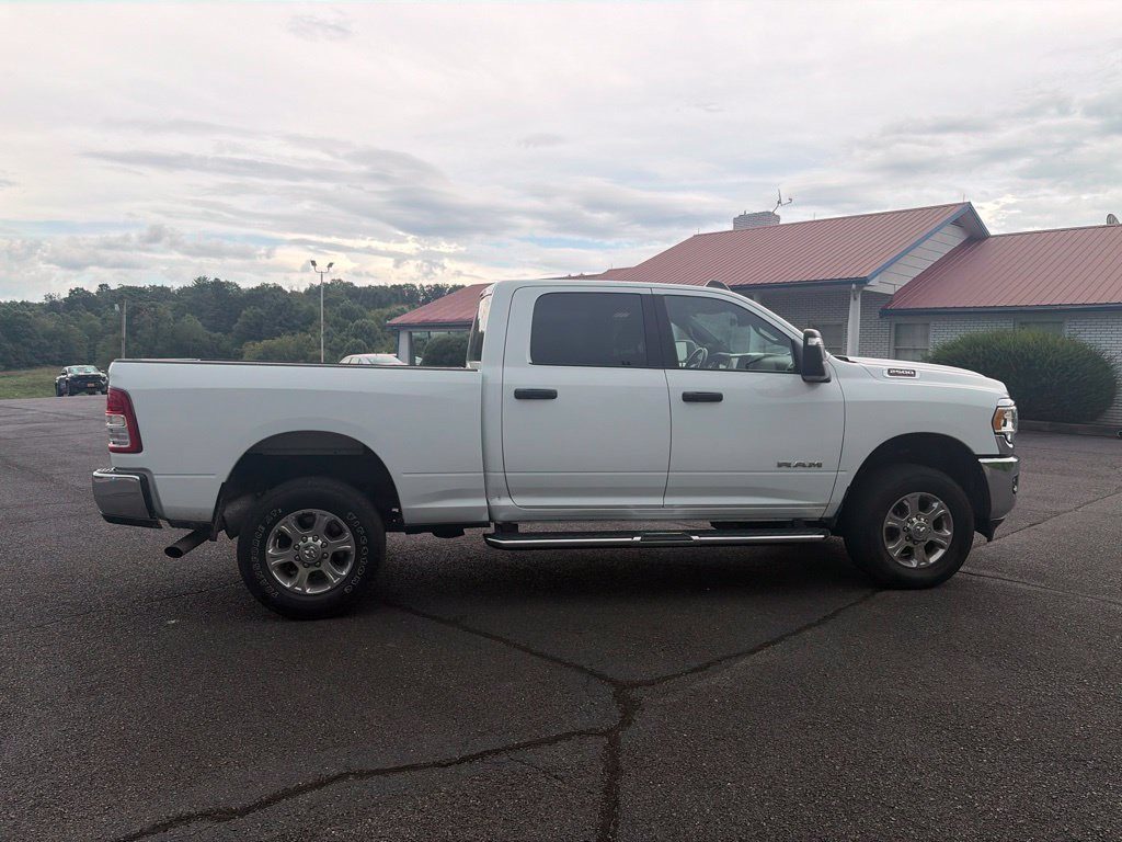 Used 2024 RAM 2500 Big Horn AWD/4WD image 11