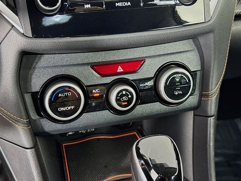 Used 2022 Subaru Crosstrek 2.0i Premium image 17