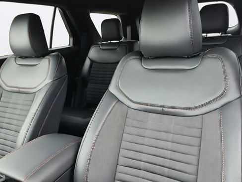 New 2026 Ford Explorer ST-Line AWD/4WD image 10