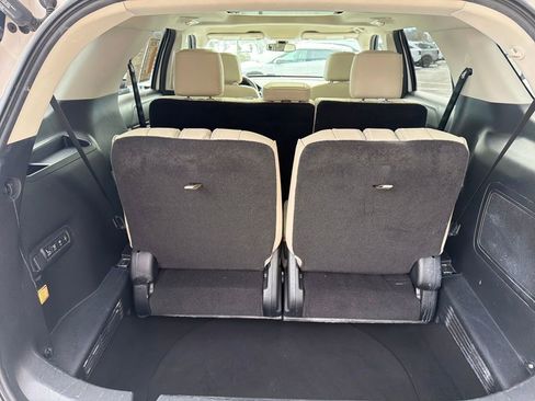 Used 2017 Ford Explorer Platinum image 22