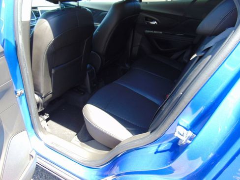 Used 2018 Buick Encore Preferred AWD/4WD image 3