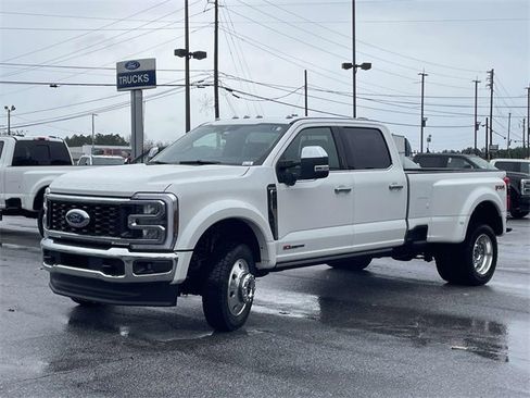 New 2026 Ford F450 King Ranch w/ Chrome Package image 24