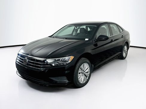 Used 2019 Volkswagen Jetta S w/ Driver Assistance Package FWD image 3